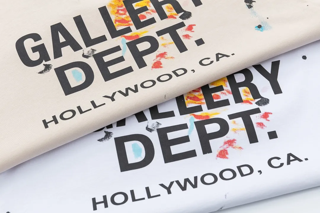 Model D136 Gallery dept American trendy brand full-body dot printed high street short-sleeved T-shirt. The printing is breathable, soft and non-sticky. After shrinking and shaping, it is soft, comfortable and breathable, does not pill, does not fade or change shape, S to XL, p110